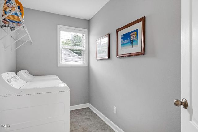 33 Azul Drive, Clayton, NC 27520