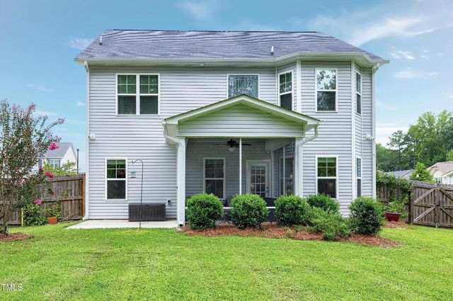 33 Azul Drive, Clayton, NC 27520