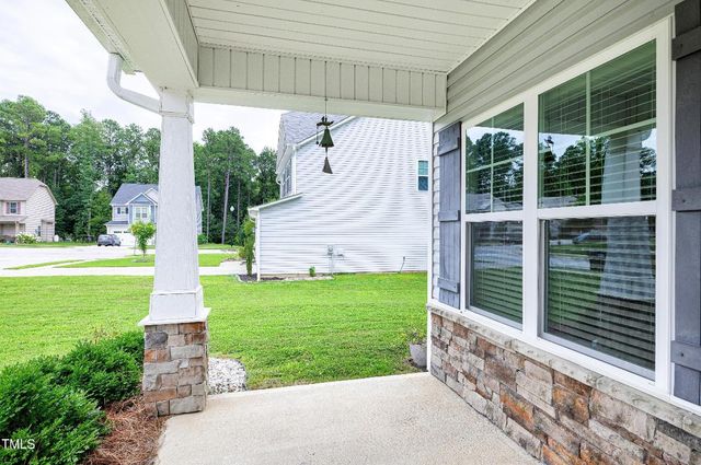 33 Azul Drive, Clayton, NC 27520