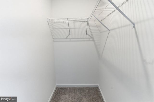 121 COURTHOUSE DR, Martinsburg, WV 25404