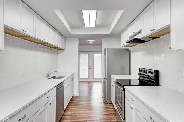 5097 Vantage Point Road B 2, Avon, IN 46123