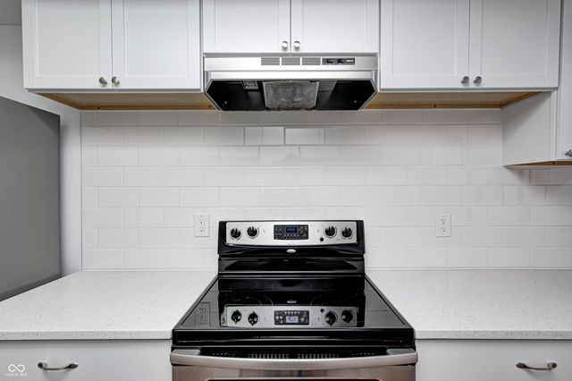 5097 Vantage Point Road B 2, Avon, IN 46123