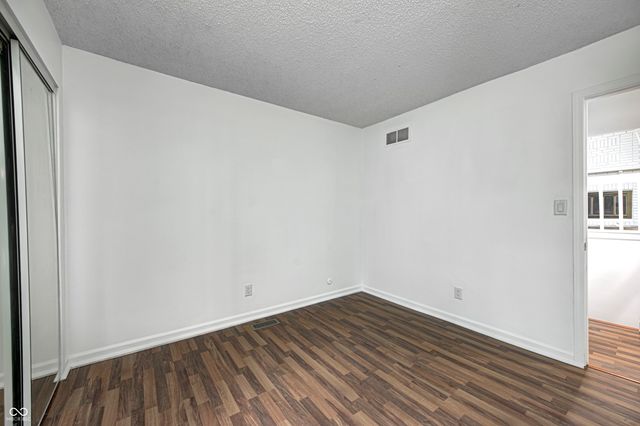 5097 Vantage Point Road B 2, Avon, IN 46123