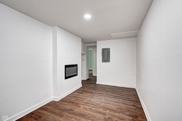 5097 Vantage Point Road B 2, Avon, IN 46123