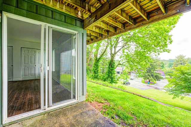 5097 Vantage Point Road B 2, Avon, IN 46123