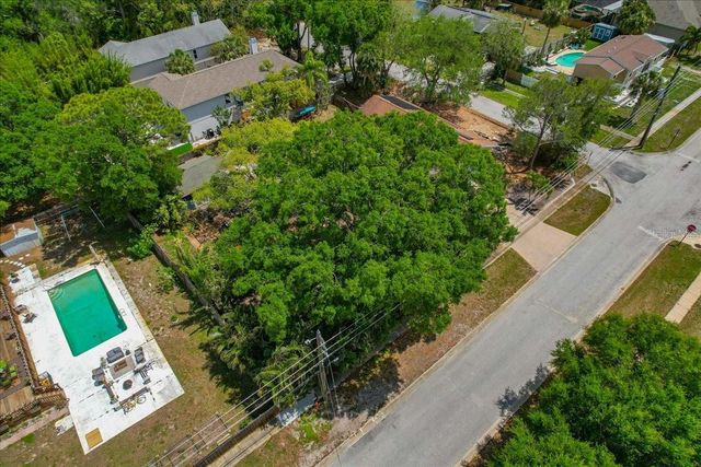 1314 OLEANDER DRIVE, Tarpon Springs, FL 34689