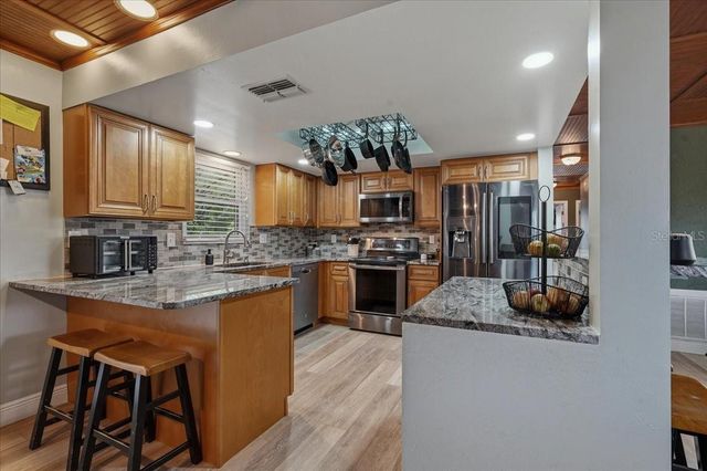 1314 OLEANDER DRIVE, Tarpon Springs, FL 34689