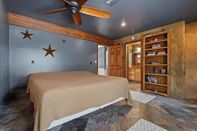 1314 OLEANDER DRIVE, Tarpon Springs, FL 34689