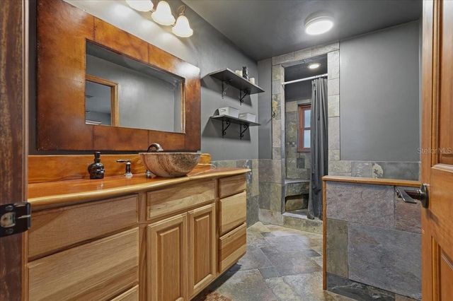 1314 OLEANDER DRIVE, Tarpon Springs, FL 34689