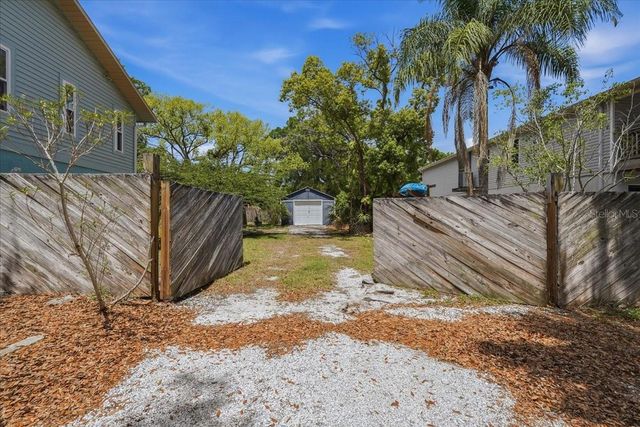 1314 OLEANDER DRIVE, Tarpon Springs, FL 34689