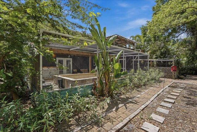 1314 OLEANDER DRIVE, Tarpon Springs, FL 34689