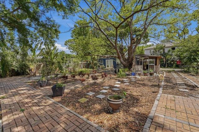 1314 OLEANDER DRIVE, Tarpon Springs, FL 34689