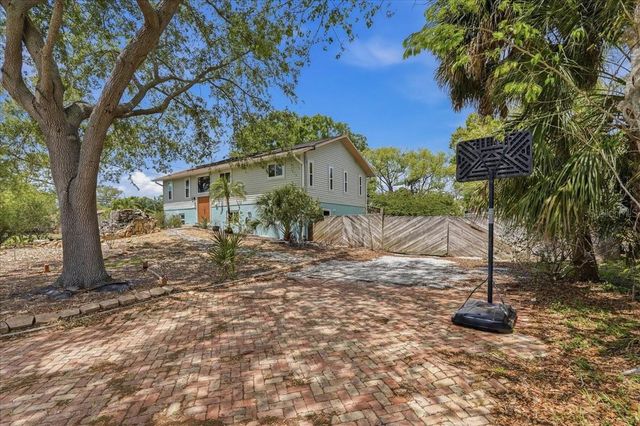 1314 OLEANDER DRIVE, Tarpon Springs, FL 34689