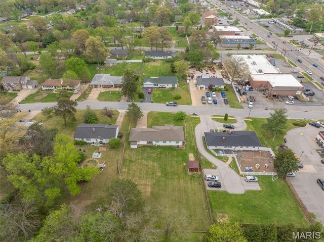 107 Lock Drive, Ballwin, MO 63011