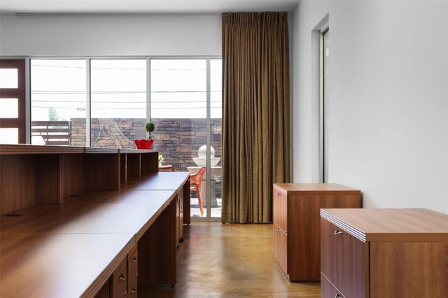 900 W North Loop BLVD, Austin, TX 78756