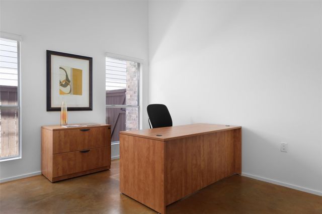 900 W North Loop BLVD, Austin, TX 78756