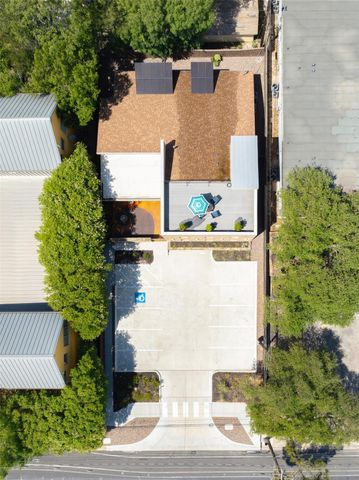 900 W North Loop BLVD, Austin, TX 78756