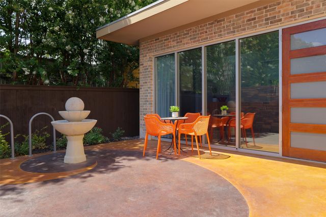 900 W North Loop BLVD, Austin, TX 78756