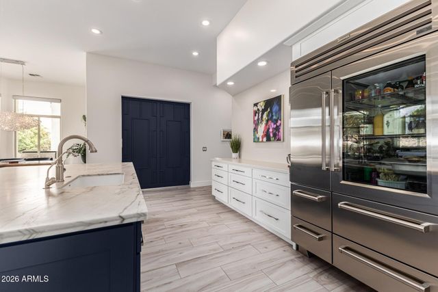 15057 S 6TH Place, Phoenix, AZ 85048