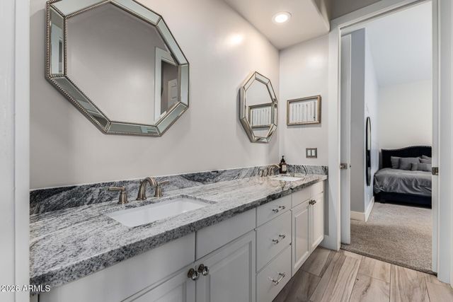 15057 S 6TH Place, Phoenix, AZ 85048