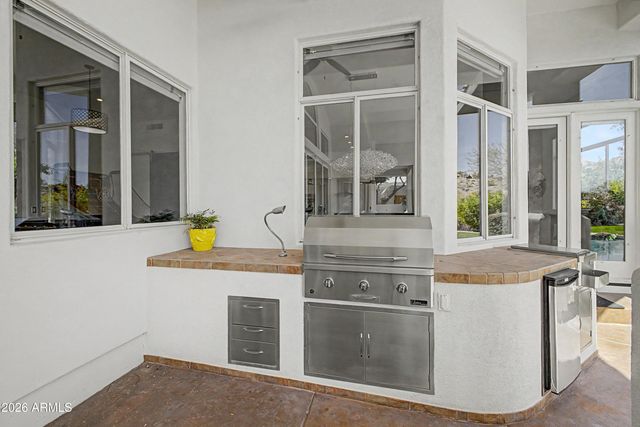 15057 S 6TH Place, Phoenix, AZ 85048