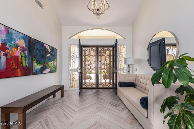 15057 S 6TH Place, Phoenix, AZ 85048