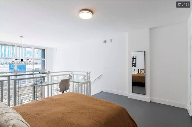 253 NE 2nd St 617, Miami, FL 33132