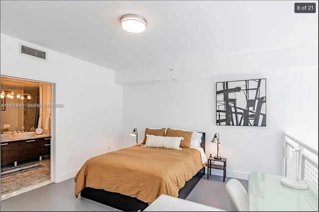 253 NE 2nd St 617, Miami, FL 33132