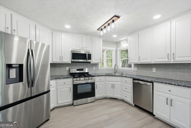 2970 Waverly Place Drive, Dacula, GA 30019