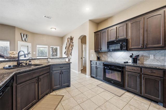 144 Brady Coleman Lane, Springtown, TX 76082