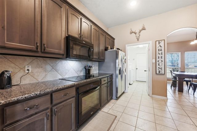 144 Brady Coleman Lane, Springtown, TX 76082