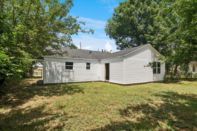 102 N 3rd Street, Sanger, TX 76266