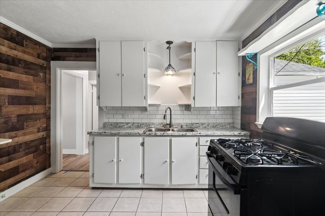 102 N 3rd Street, Sanger, TX 76266