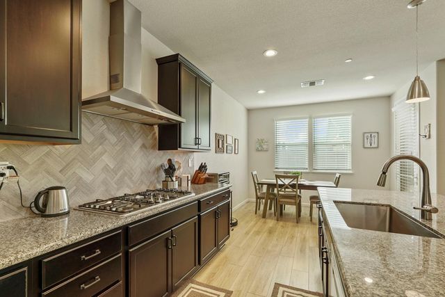 612 Chagall Ln, Stockton, CA 95209