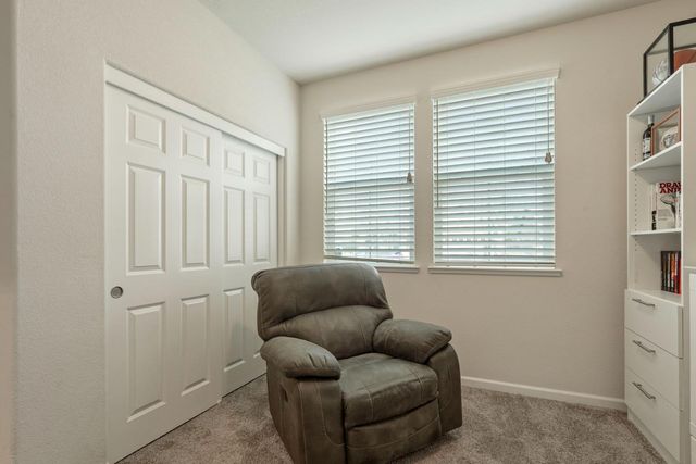 612 Chagall Ln, Stockton, CA 95209