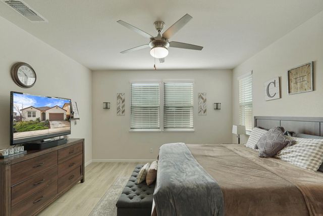 612 Chagall Ln, Stockton, CA 95209