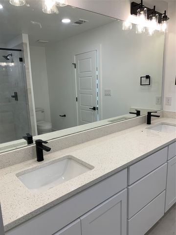 9471 TimberLeaf Dr, Dallas, TX 75243