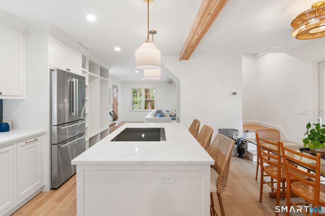 7 Raymond Heights, Darien, CT 06820