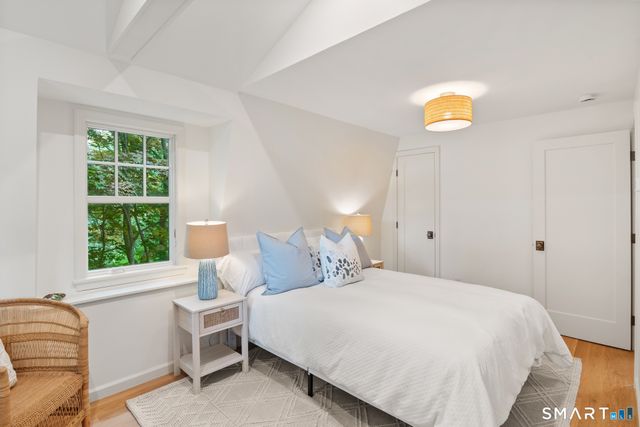 7 Raymond Heights, Darien, CT 06820