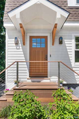 7 Raymond Heights, Darien, CT 06820