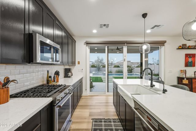 3884 W GARDEN GROVE Drive, San Tan Valley, AZ 85144