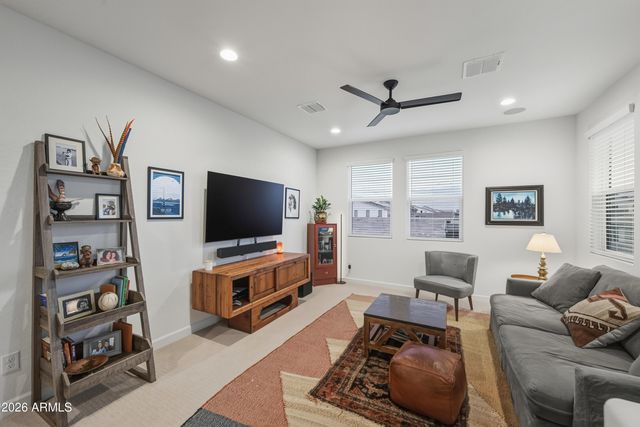 3884 W GARDEN GROVE Drive, San Tan Valley, AZ 85144