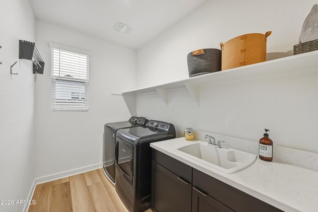 3884 W GARDEN GROVE Drive, San Tan Valley, AZ 85144