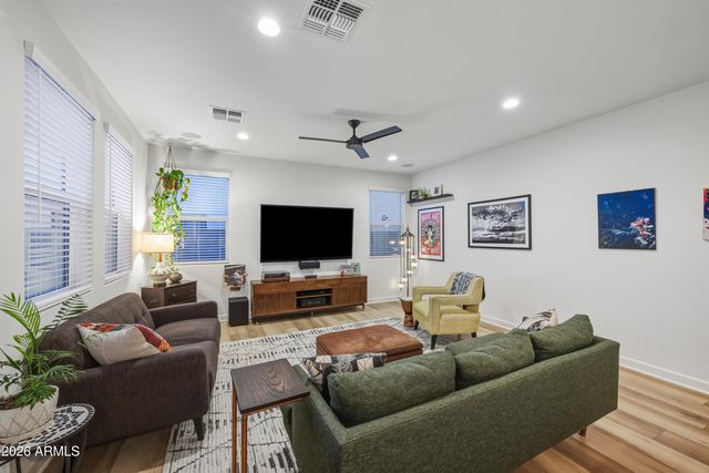 3884 W GARDEN GROVE Drive, San Tan Valley, AZ 85144