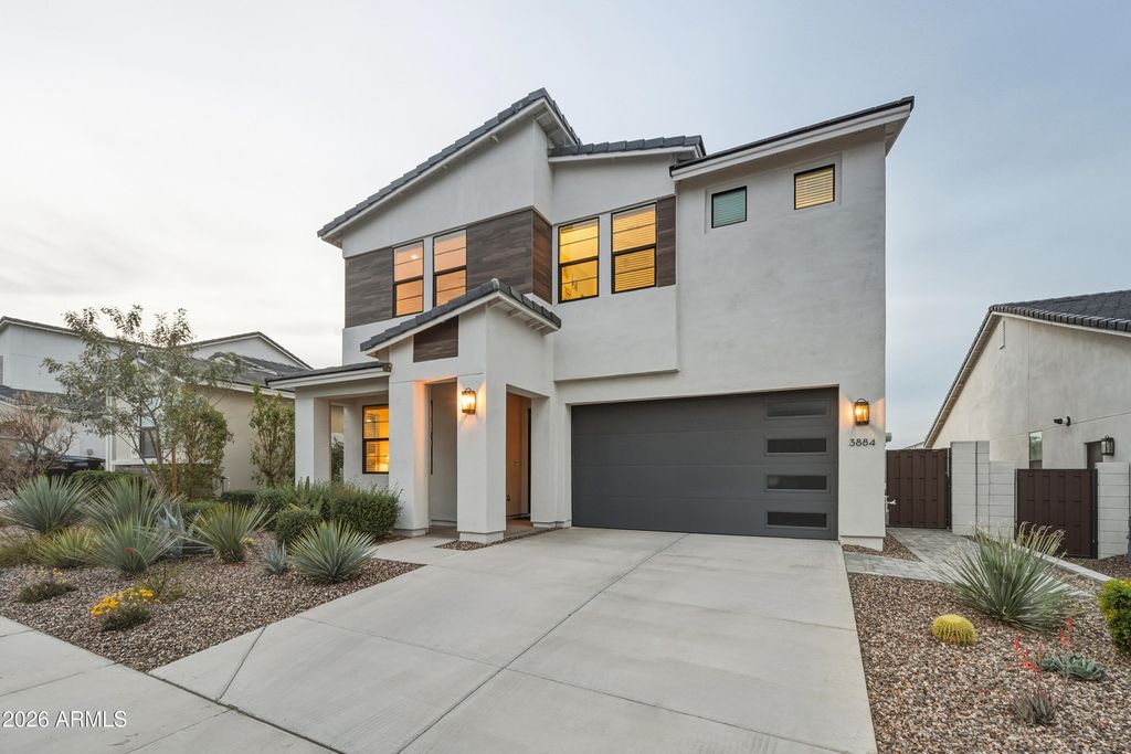 3884 W GARDEN GROVE Drive, San Tan Valley, AZ 85144