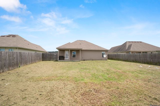 26621 Evangeline Trace Blvd, Denham Springs, LA 70726
