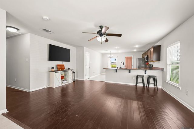 26621 Evangeline Trace Blvd, Denham Springs, LA 70726