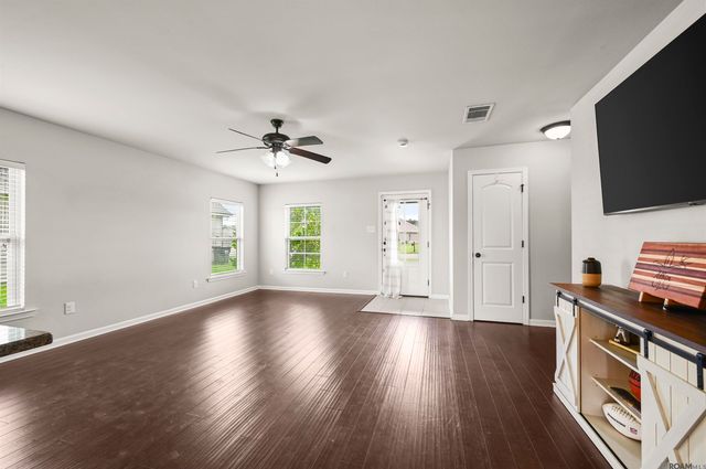 26621 Evangeline Trace Blvd, Denham Springs, LA 70726