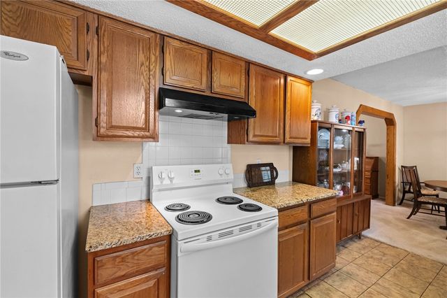 1809 S 14th Street, Rogers, AR 72758