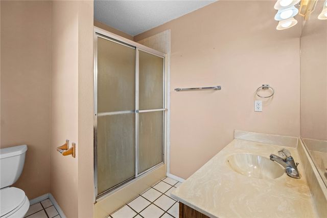 1809 S 14th Street, Rogers, AR 72758